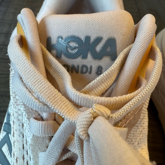 Hoka One One Bondi 8 Light Pink/Cream Athletic Shoes Women's Size 9.5 B - Picture 13 of 16